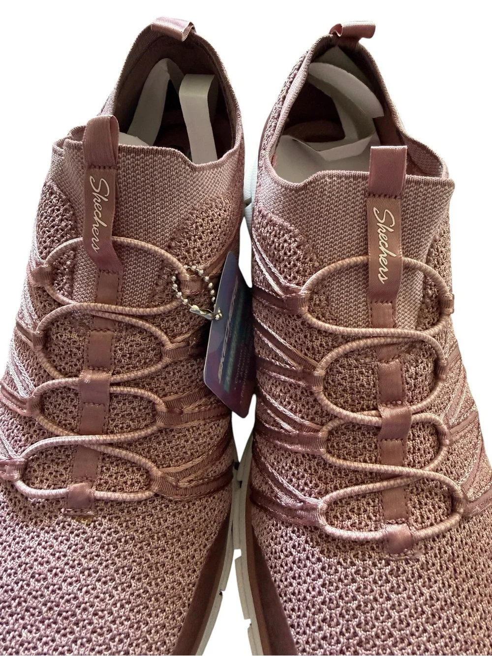Skechers NIB Women's Slip-On Athletic Sneakers in Rose size 9